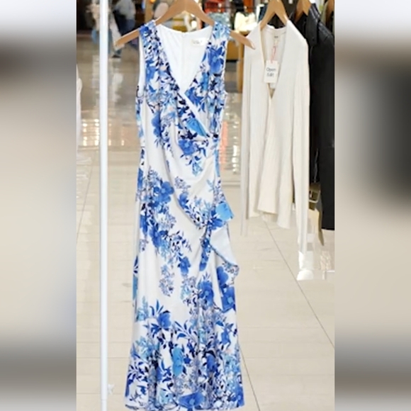 Eliza J Printed Knit Sleeveless Floral Dress - Picture 14 of 16